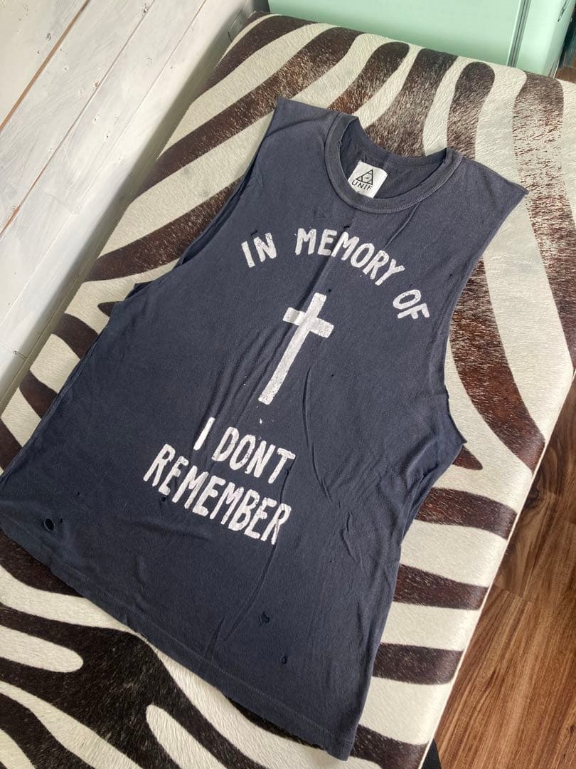 UNIF ノースリーブ ONE OK ROCK Taka着用 - メルカリ