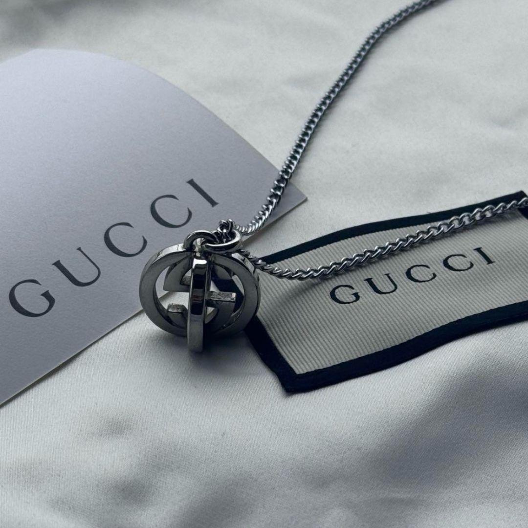 極美品】GUCCI グッチ 立体 チャーム&ネックレス シルバー GG - メルカリ