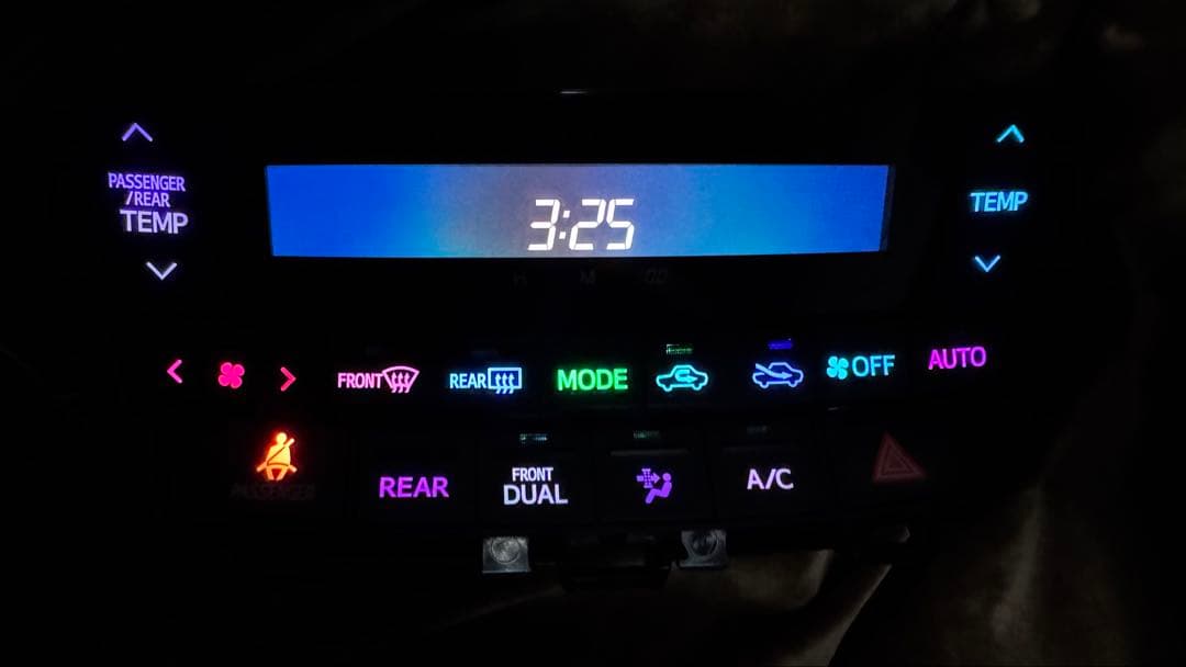 20系前期ヴェルファイア アルファード　グラデーション エアコンスイッチパネル