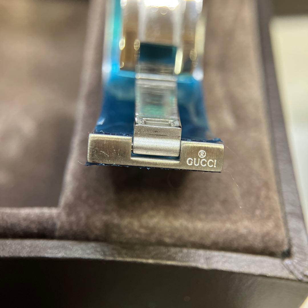 GUCCI 2400S シルバーバングル 文字盤シルバー 箱 カード タグ付