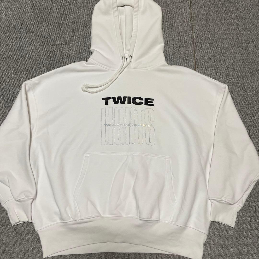 twice トゥワイス パーカー フーディ Lサイズ 2019 ワールドツアー