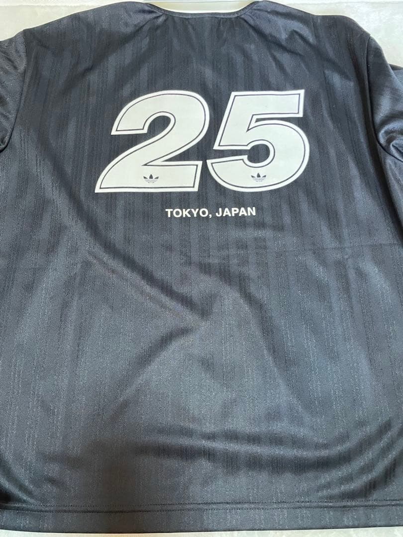 新品未使用M adidas x Oasis ツアージャカードジャージ オアシス