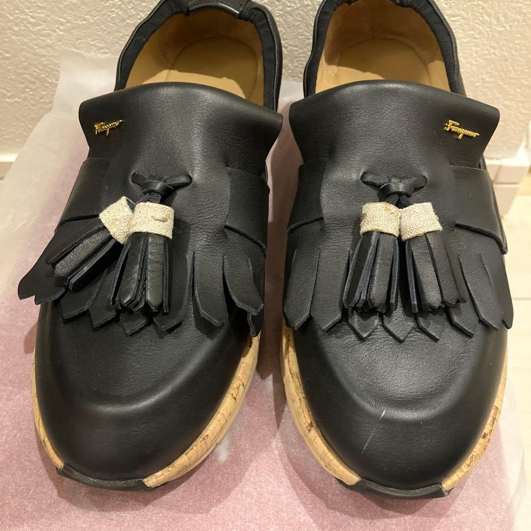 フェラガモ タッセルレザースリッポンローファー　靴袋付き MADOR 6 長田の靴メーカーと作った 職人本革のタッセルローファー〈ブラウン