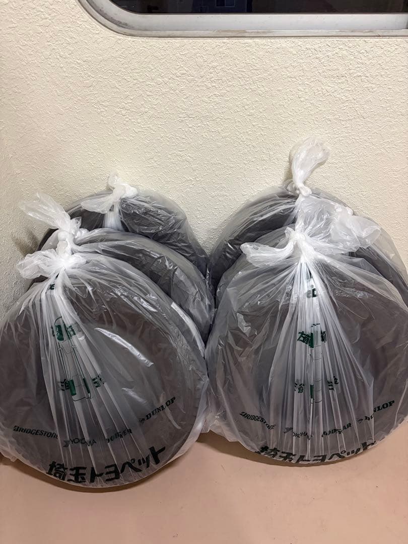 來沖さん専用 トラック、ハイエース　スタッドレスタイヤ