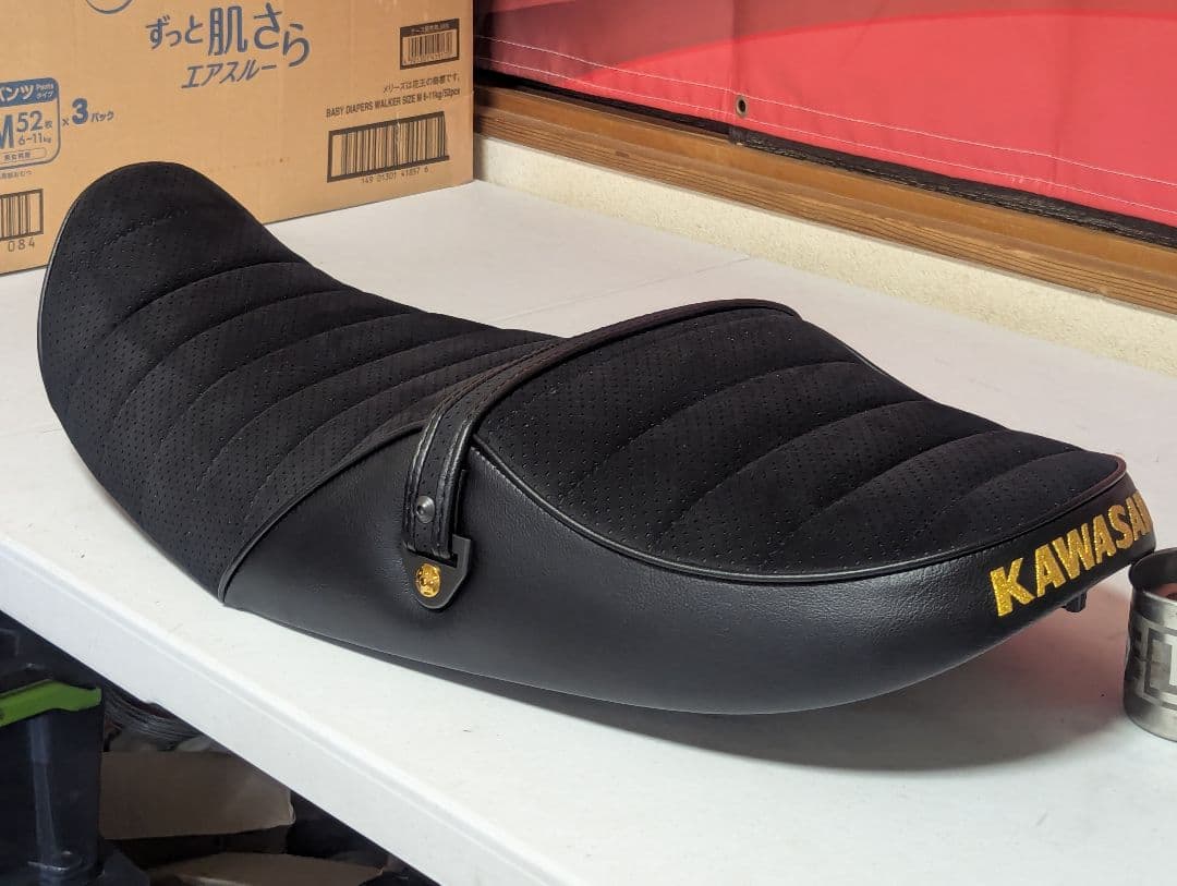 Z900RS 預かりシート加工 ウルトラスエード タックロール張替 乗り心地