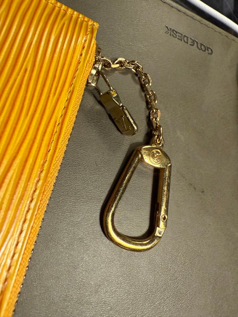 美品　VUITTON ヴィトン　エピ　ケース　ポシェットクレ　キーケース