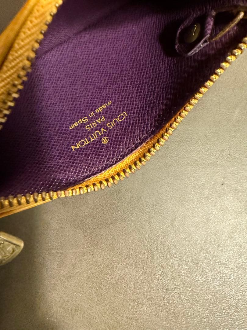 美品　VUITTON ヴィトン　エピ　ケース　ポシェットクレ　キーケース