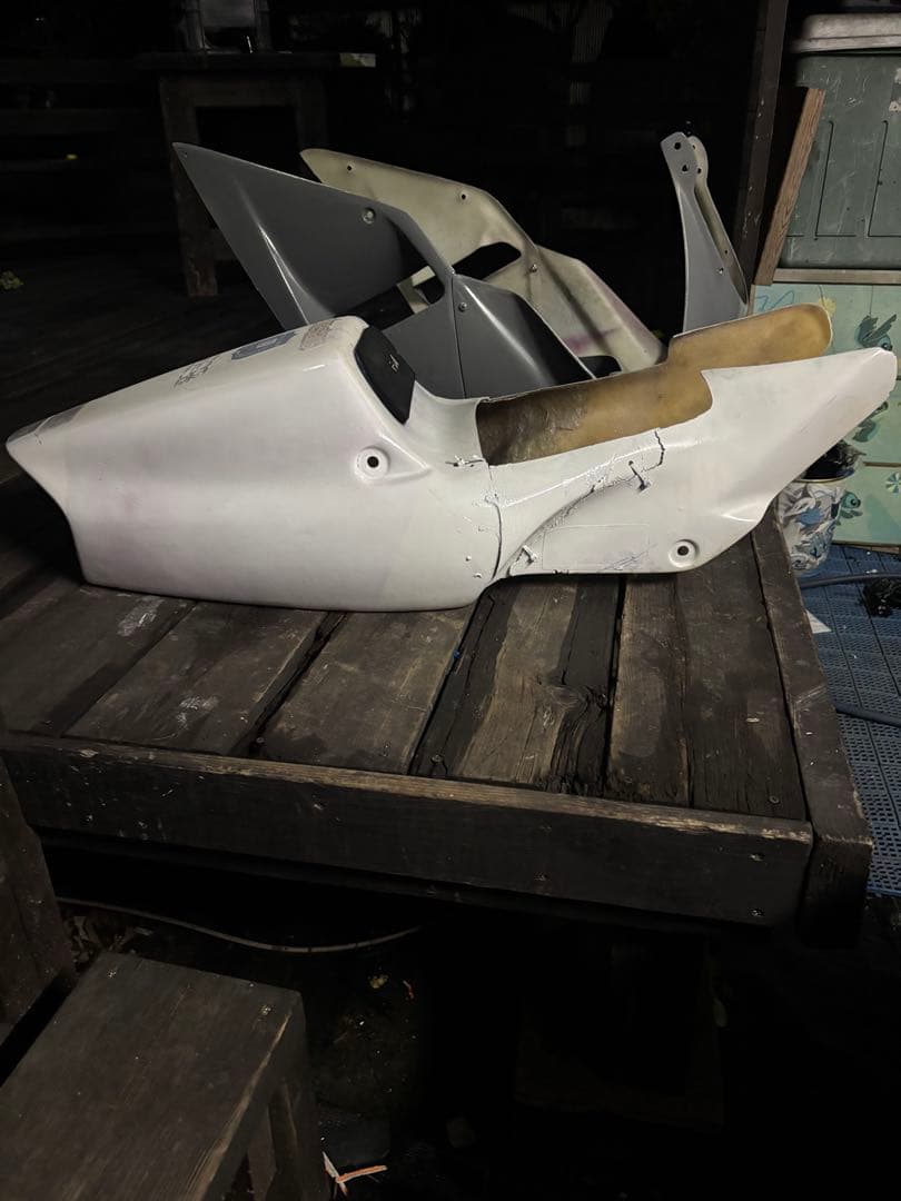 nsr250r mc21 フロントハーフカウル テールカウル 穴あき - メルカリ