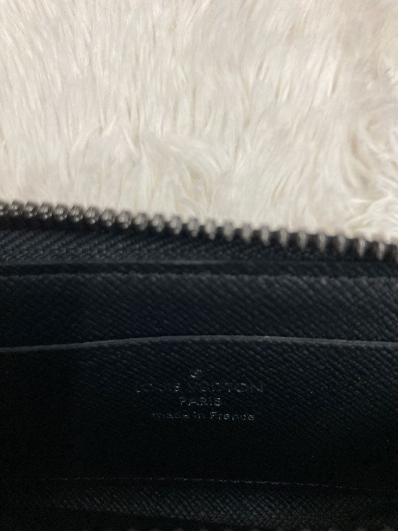 Louis Vuitton ブラック ケース　【値引き有り】