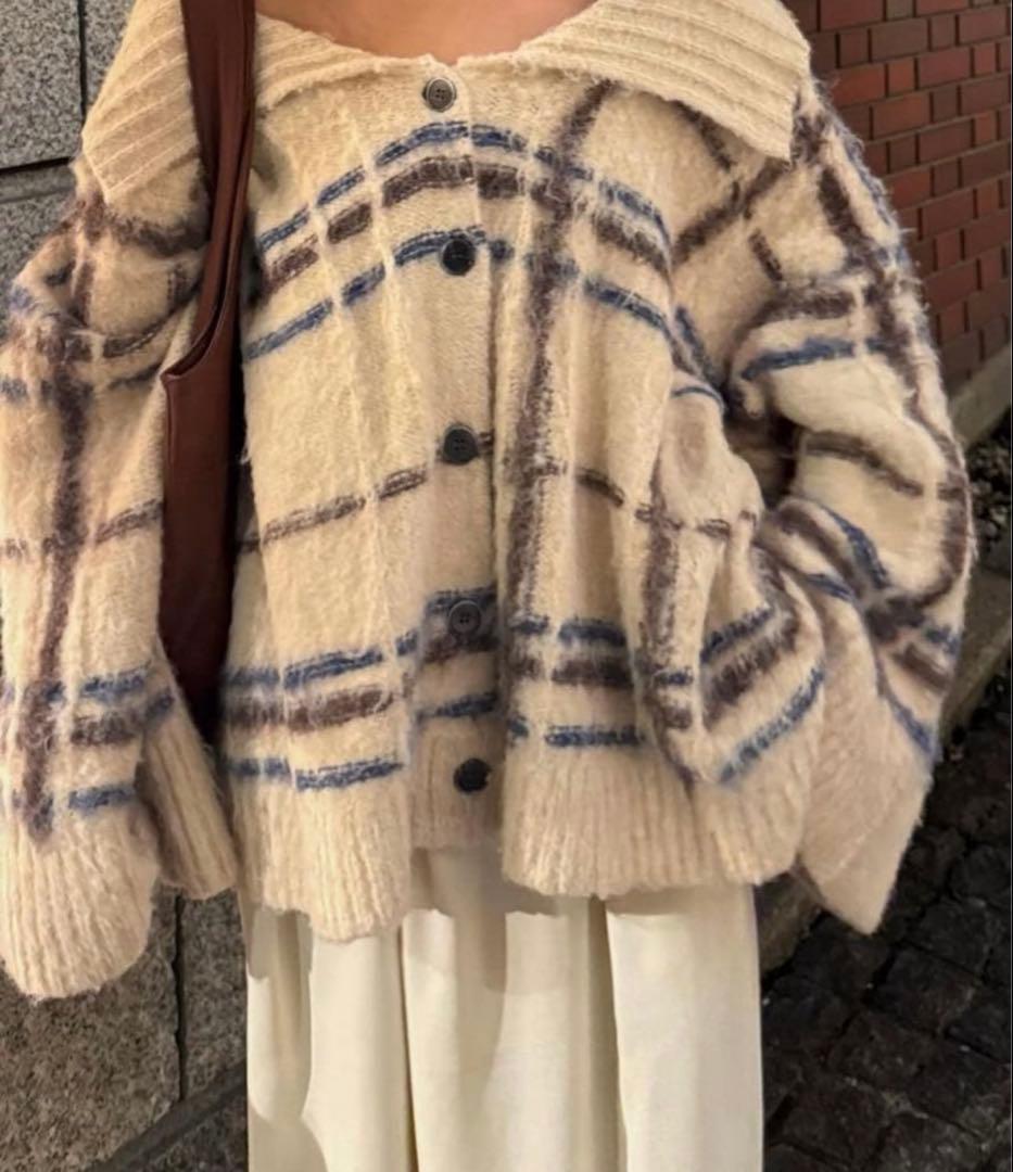 andequal checked pattern knit mideal sly