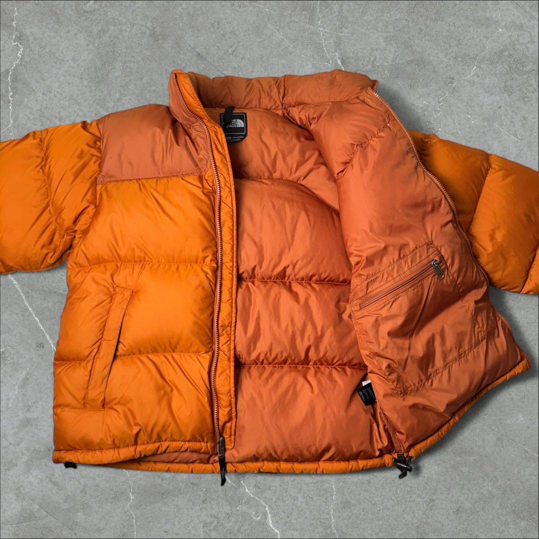 THE NORTH FACE センターロゴ ヌプシ ダウンジャケット オレンジ