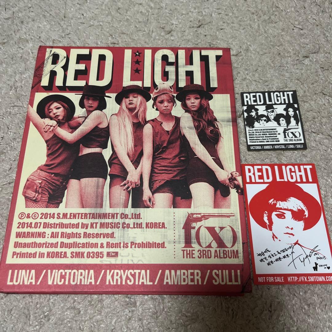 f(x) RED LIGHT 3rd Album トレカ＋ステッカー - メルカリ
