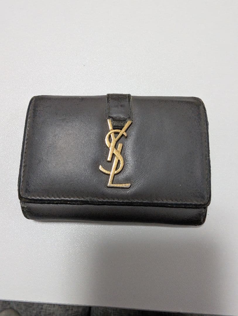 SAINT LAURENT 黒 レザー キーケース - メルカリ