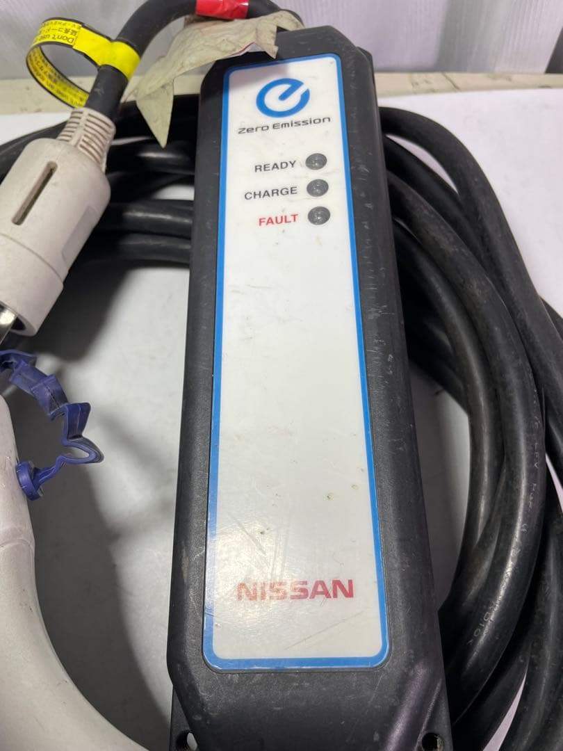 日産 リーフ 充電ケーブル 3NK0A J106757189 アウトレット