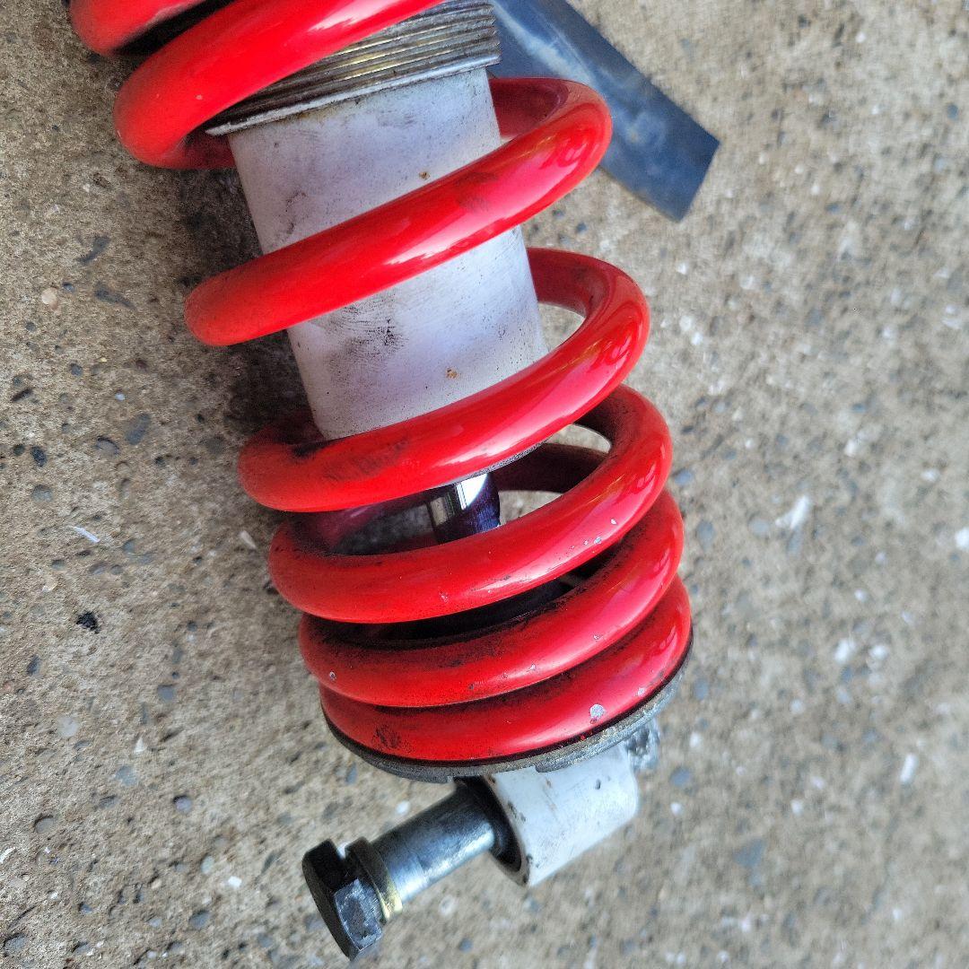 TZR50R KYB タンク別体式ガスショック リアサス - メルカリ