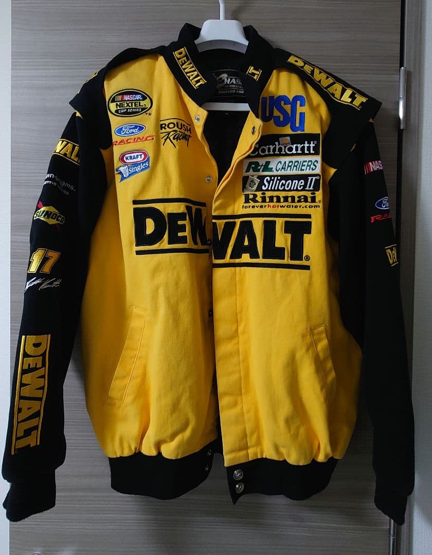 NASCARレーシングジャケット DeWALT - メルカリ