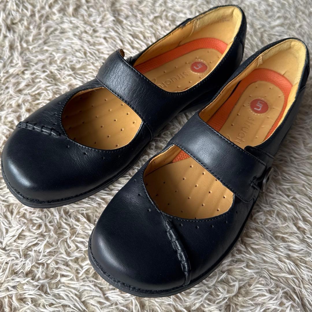 Clarks〈クラークス〉 本革 レザー コンフォートフラットシューズ ブラック