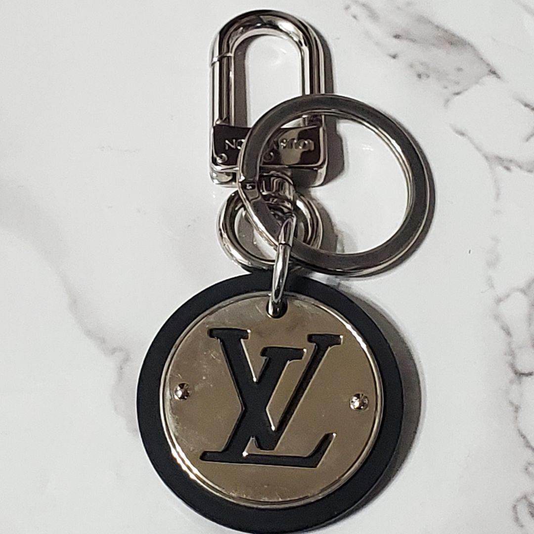 LOUIS VUITTON ルイヴィトン LVサークル キーリング キーホルダー
