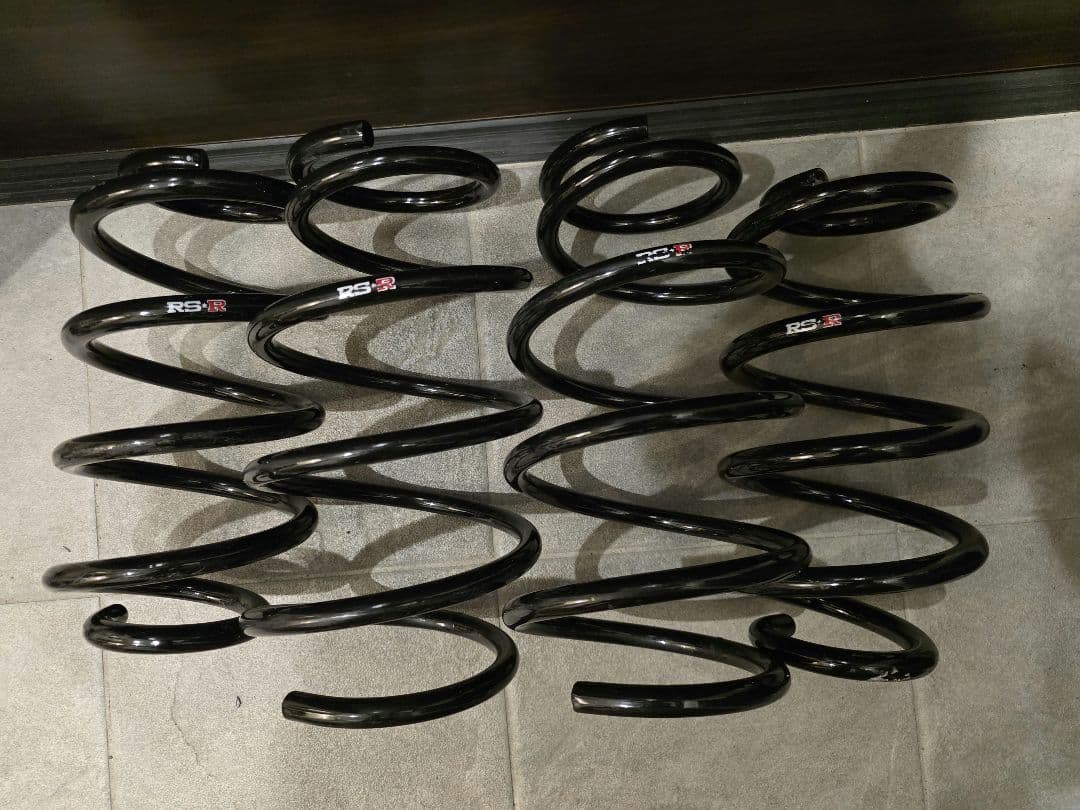 RS★R　ダウンサス T948w　30ヴェルファイアハイブリット後期 楽天市場】RS-Rダウンサス ヴェルファイアハイブリッド AYH30W/4WD H30