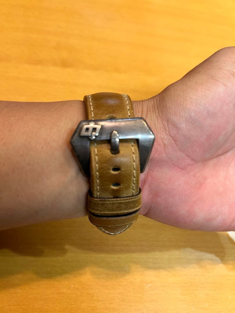 パネライ カーフレザー ブラウン アッソルタメンテ よーバックル