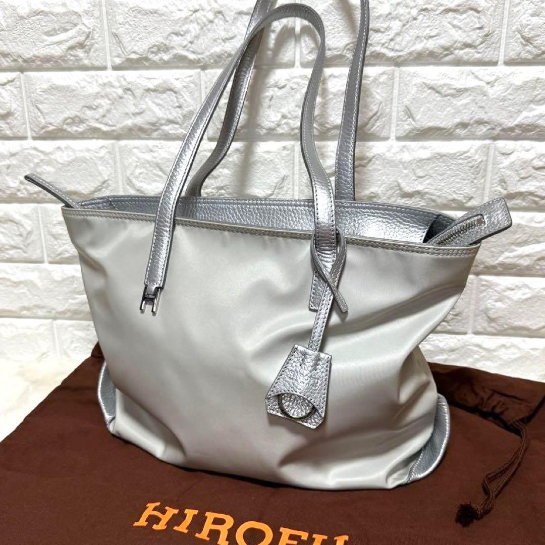 美品 ヒロフ HIROFU トートバッグ リベロ Lサイズ シルバーグレー