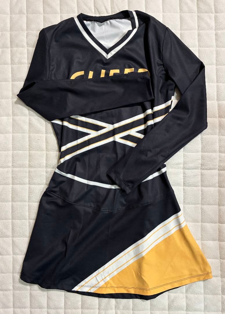 チア 社会人 コスチューム Mサイズ相当 - メルカリ