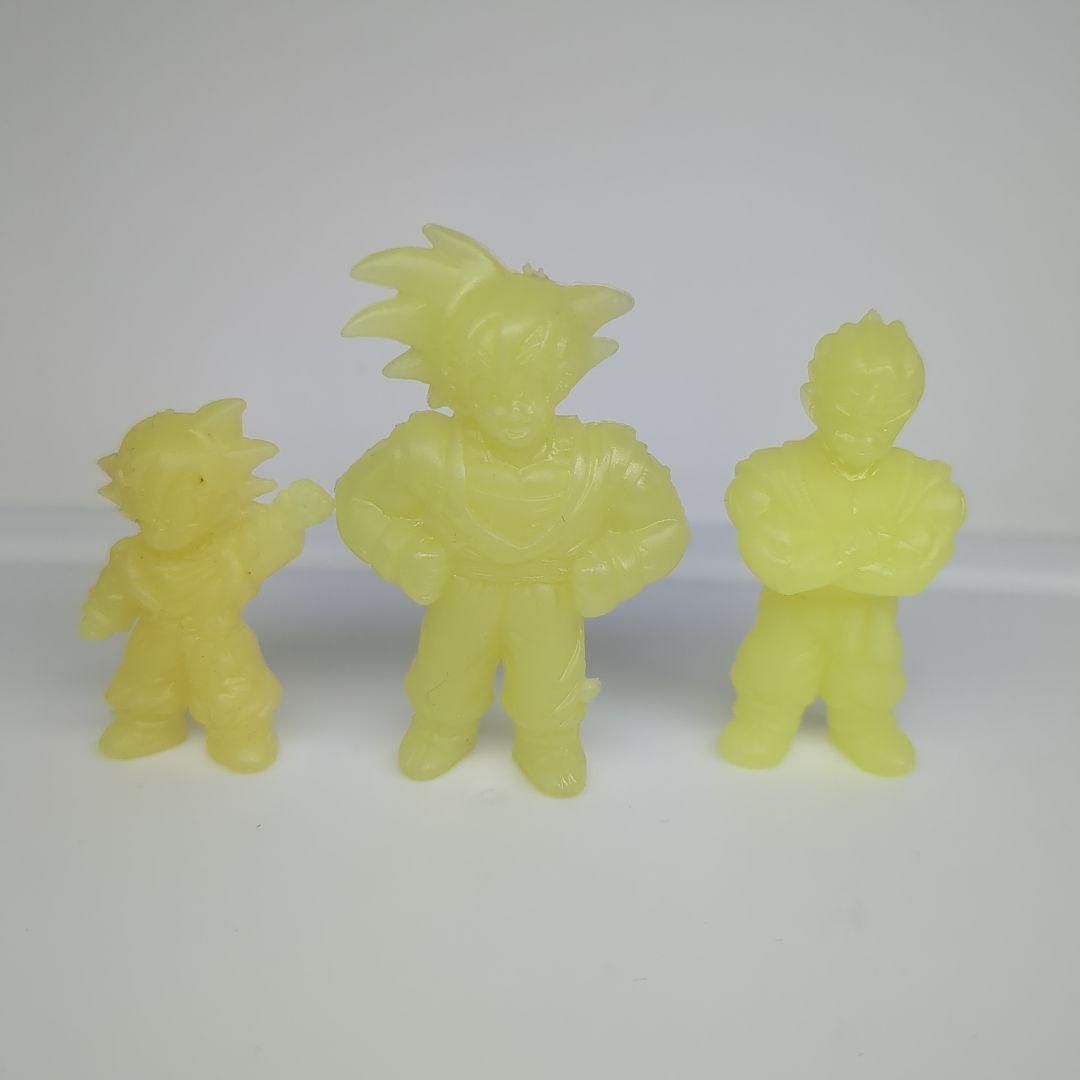 ドラ消し 悟空 悟飯 悟天 蓄光 ドラゴンボール消しゴム - メルカリ