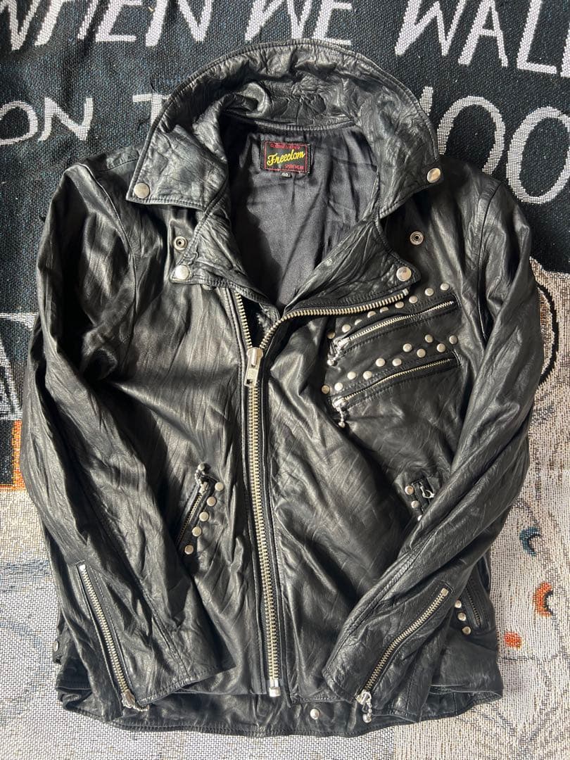 freedom スタッズ　レザーライダース 中古・古着通販】FREEDOM (フリーダム) レザーライダースジャケット