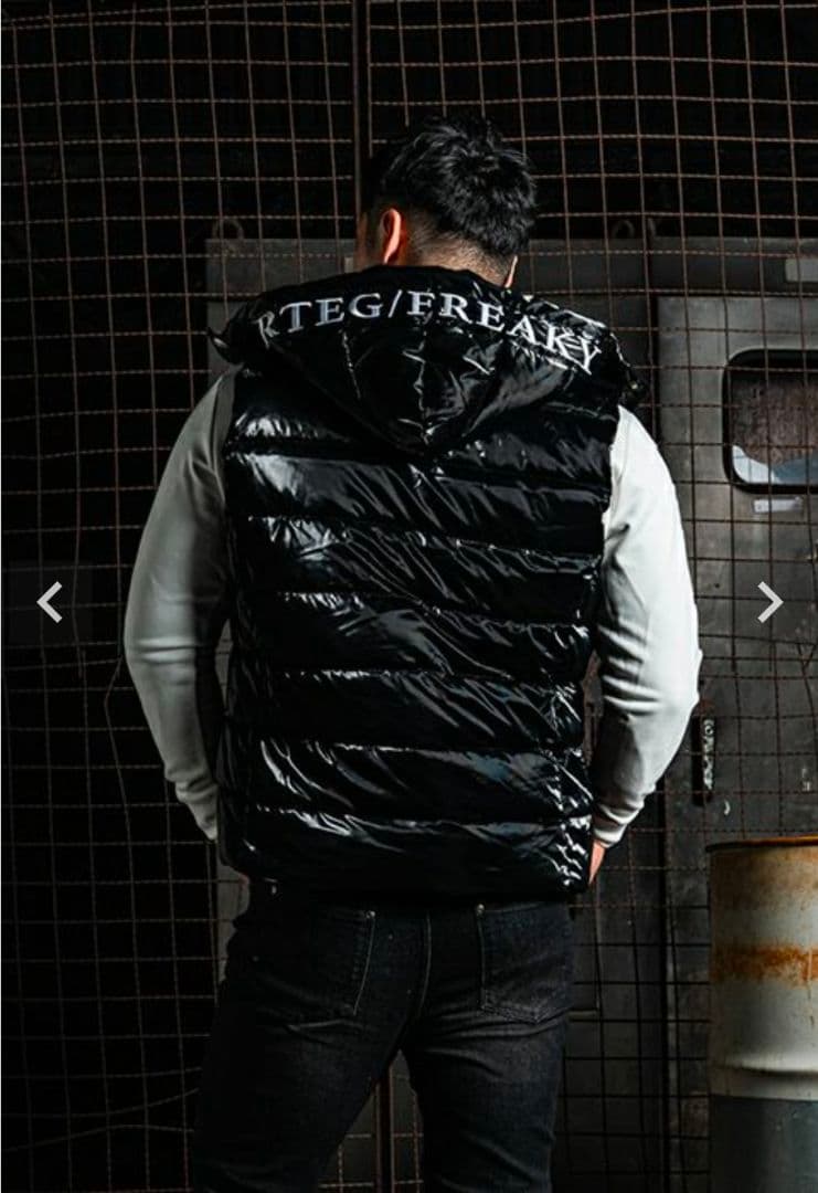 美品 完売品 RTEGアダムスジャグラー フリーキーベストL ブラック