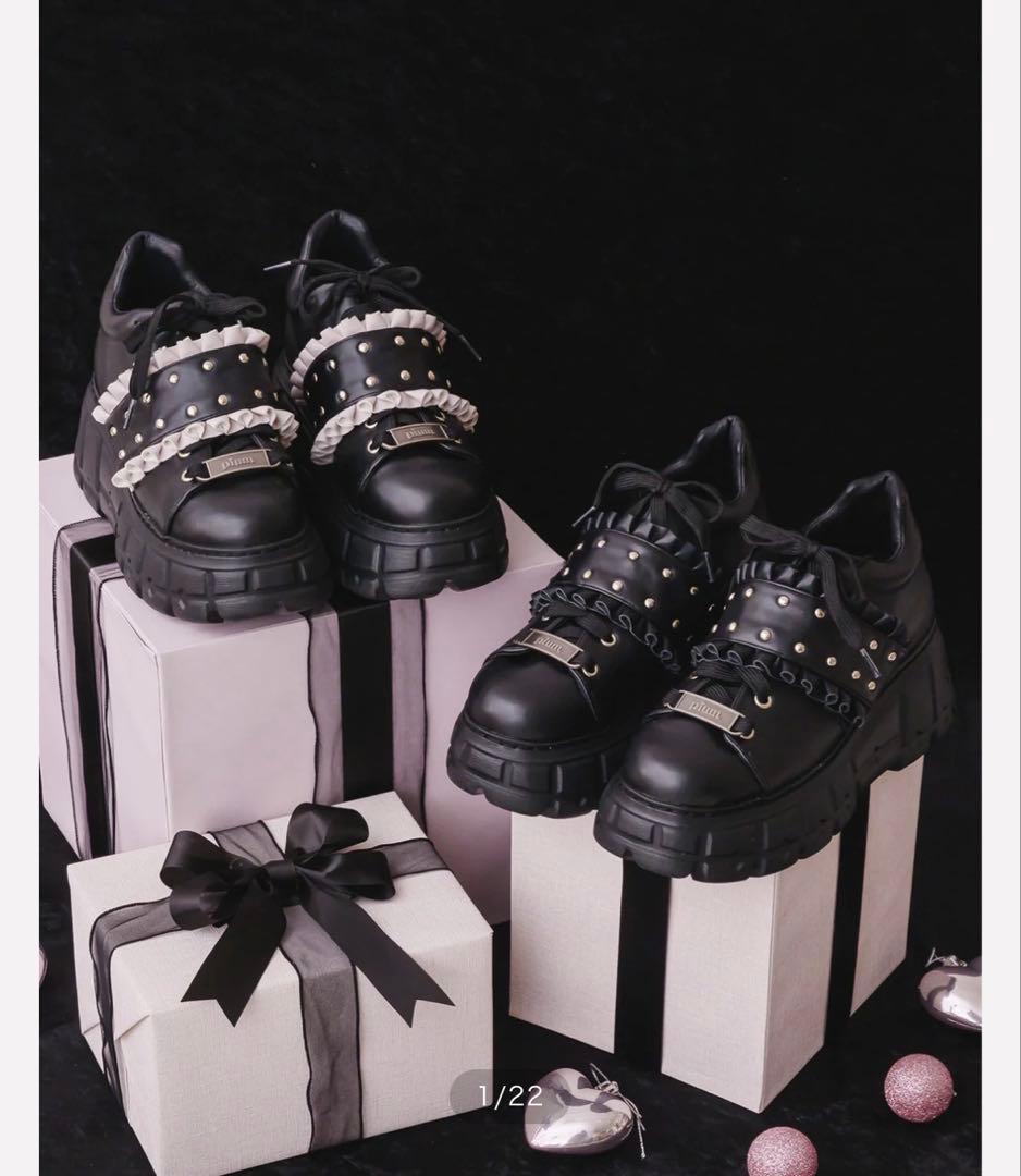 pium フリルベルトボリュームスニーカー(ブラック・M)