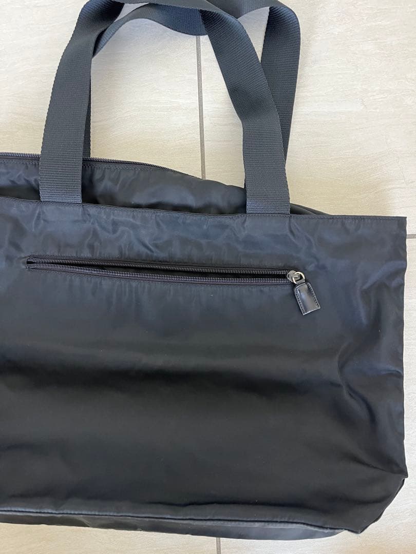 PRADA ブラック ナイロンバッグ 大　約48cm x 33cm x 12cm