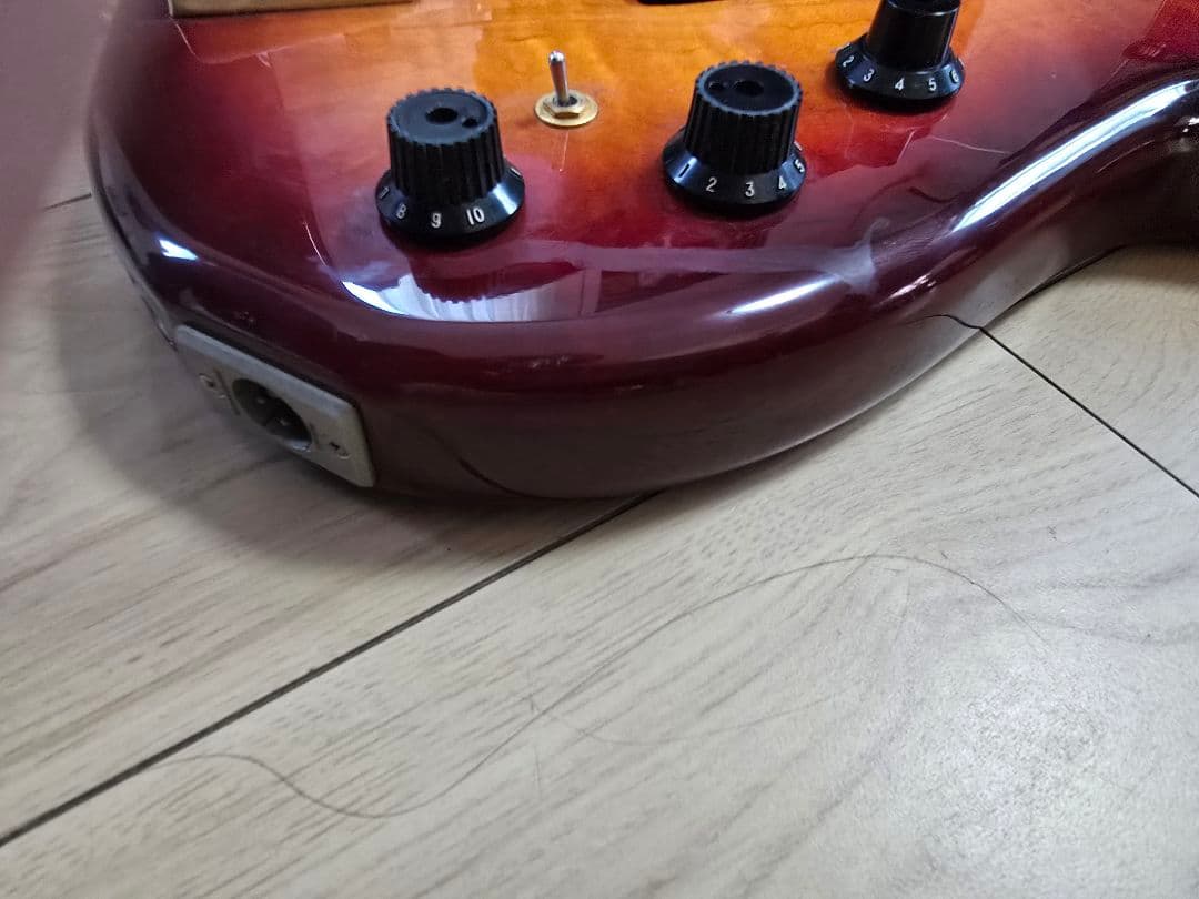 Fender Heartfield DR4 ベース（Bass） - メルカリ