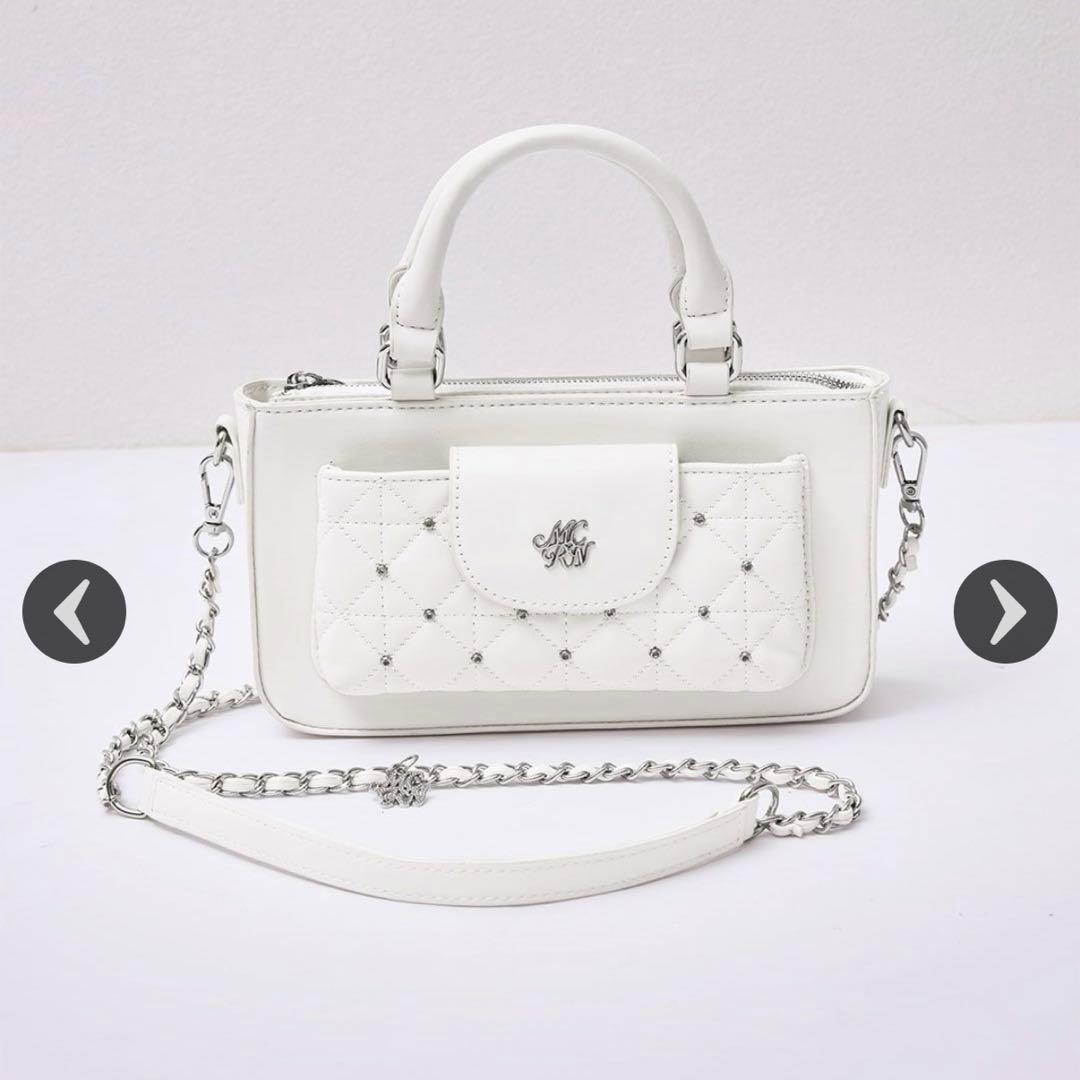 ミシェルマカロン マルチショルダーバック 白 - メルカリ