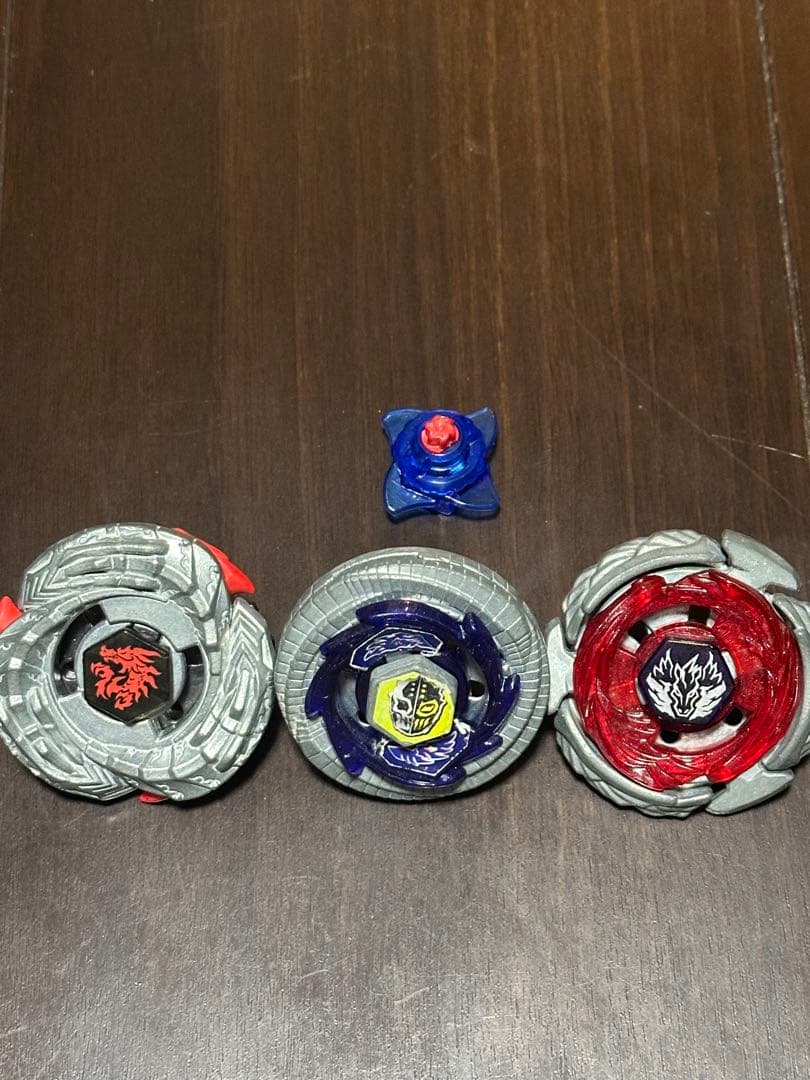 メタルファイト ベイブレード BB121 究極DX セット 使用感あり Amazon.co.jp: ベイブレード BB-121 究極DXセット [並行輸入品] : おもちゃ