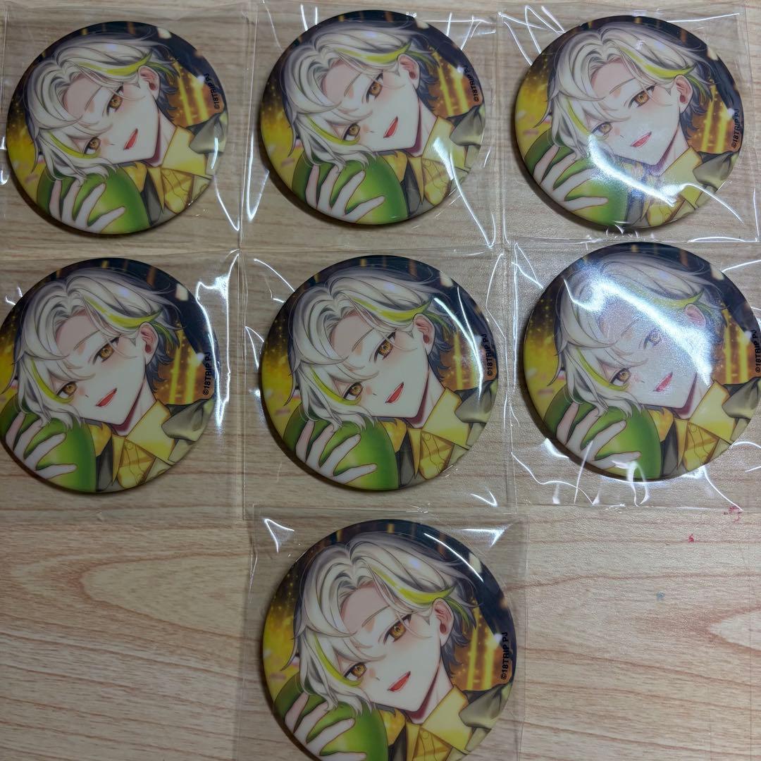 エイトリ 白光糖衣 缶バッジ - メルカリ