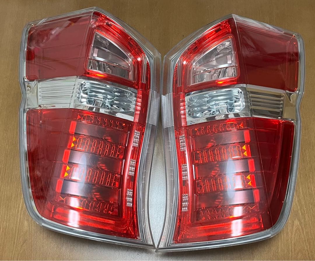 ステップワゴンRK 後期テールランプ RK1 - メルカリ