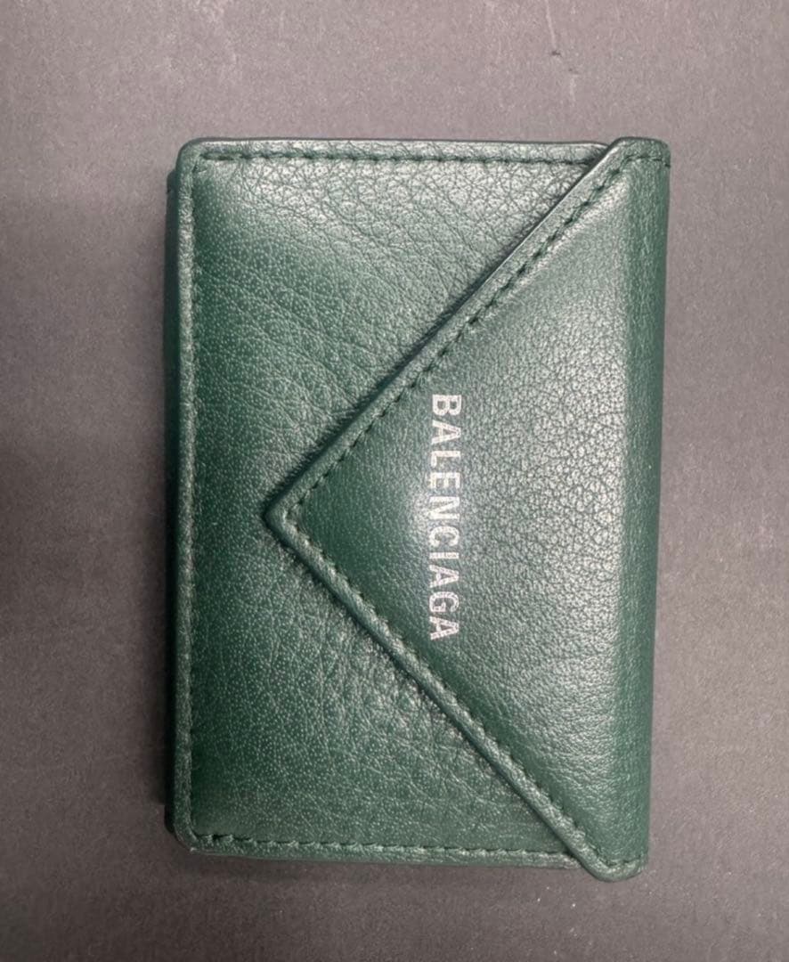 BALENCIAGA グリーン 三つ折り財布 BALENCIAGA（バレンシアガ） 三つ折り財布 ウォレット ミニ ロゴ