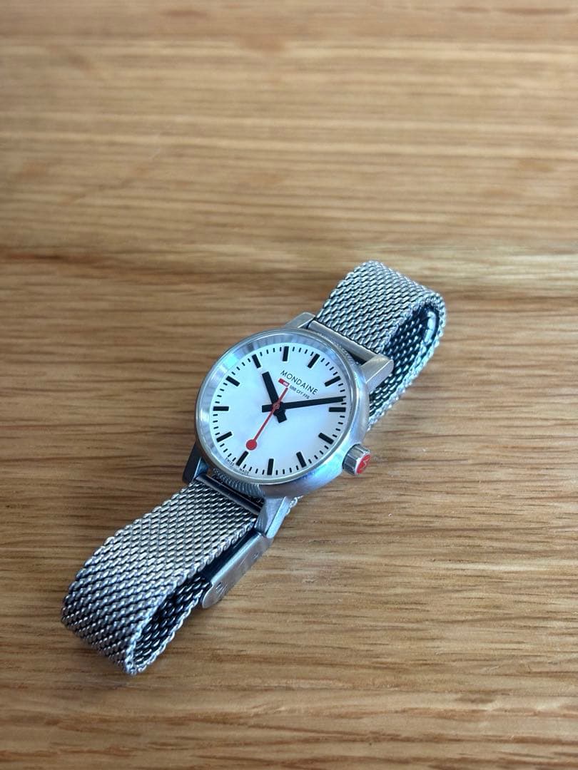 MONDAINE(スイス)クォーツ腕時計 メッシュバンド(男女兼用) MONDAINE