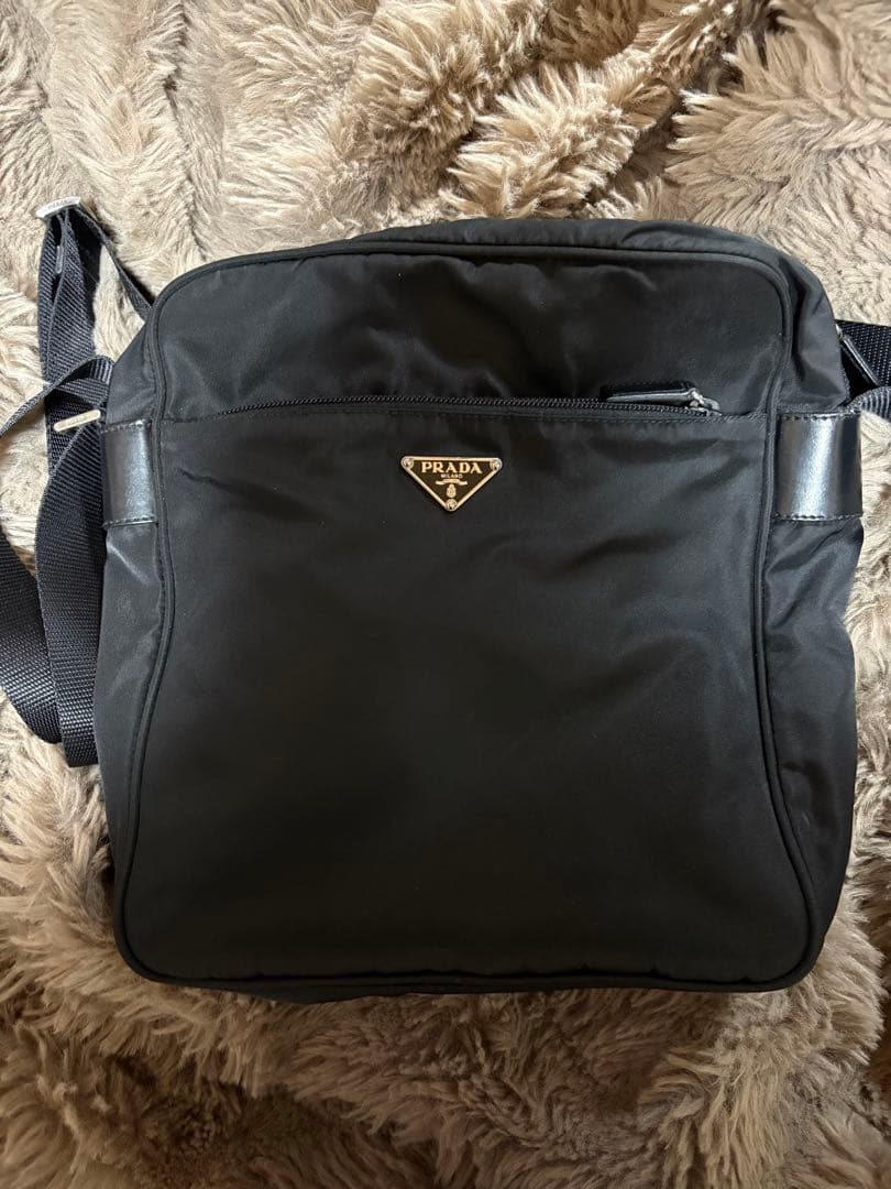 極美品！PRADA ブラックショルダーバッグ 楽天市場】【10%OFF】 プラダ ショルダーバッグ ガレリア バッグ