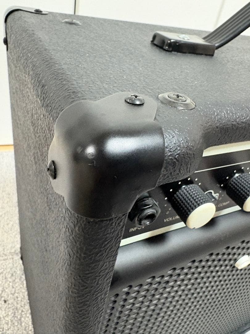 美品　Marshall MB Series 30 ベース用アンプ