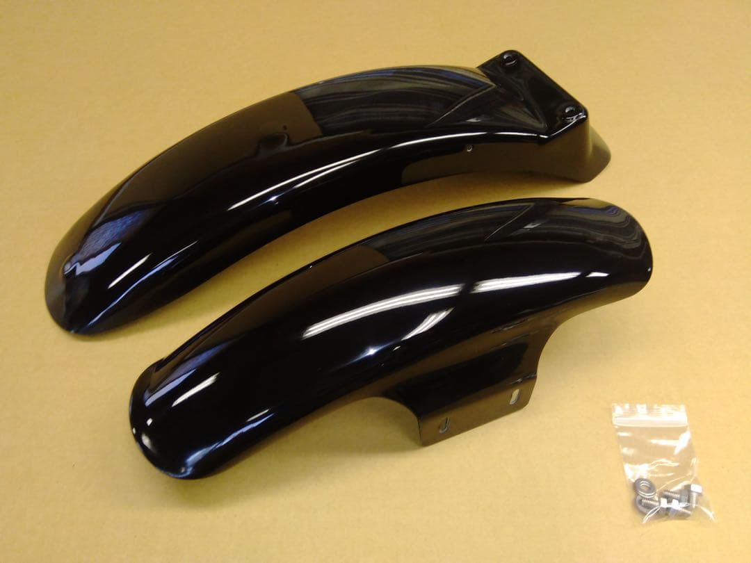 ○250TR○フロントショートフェンダー(ネジ付)＆リアフラット