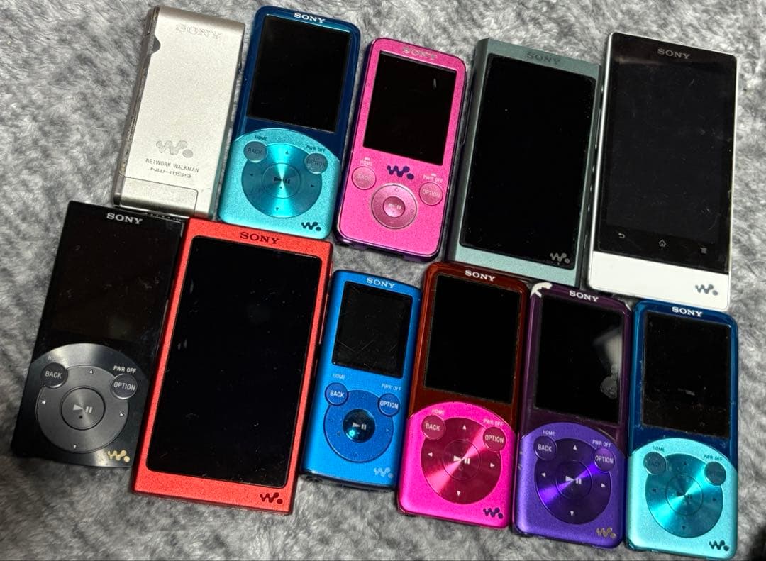 SONY ウォークマン まとめ売り 動作未確認 12個 SONY ウォークマン まとめ売り 動作未確認 12個 - メルカリ