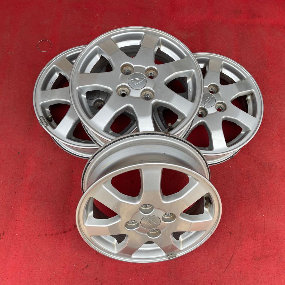 ダイハツ純正アルミホイール 14×4.5 PCD100+45 4本セツト。 - メルカリ