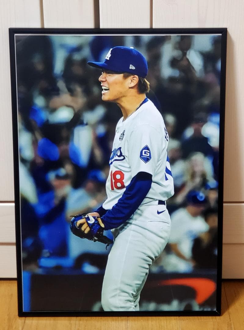 LAドジャース山本由伸 MLB2025年 WSMVP！A3ポスターフレーム付き