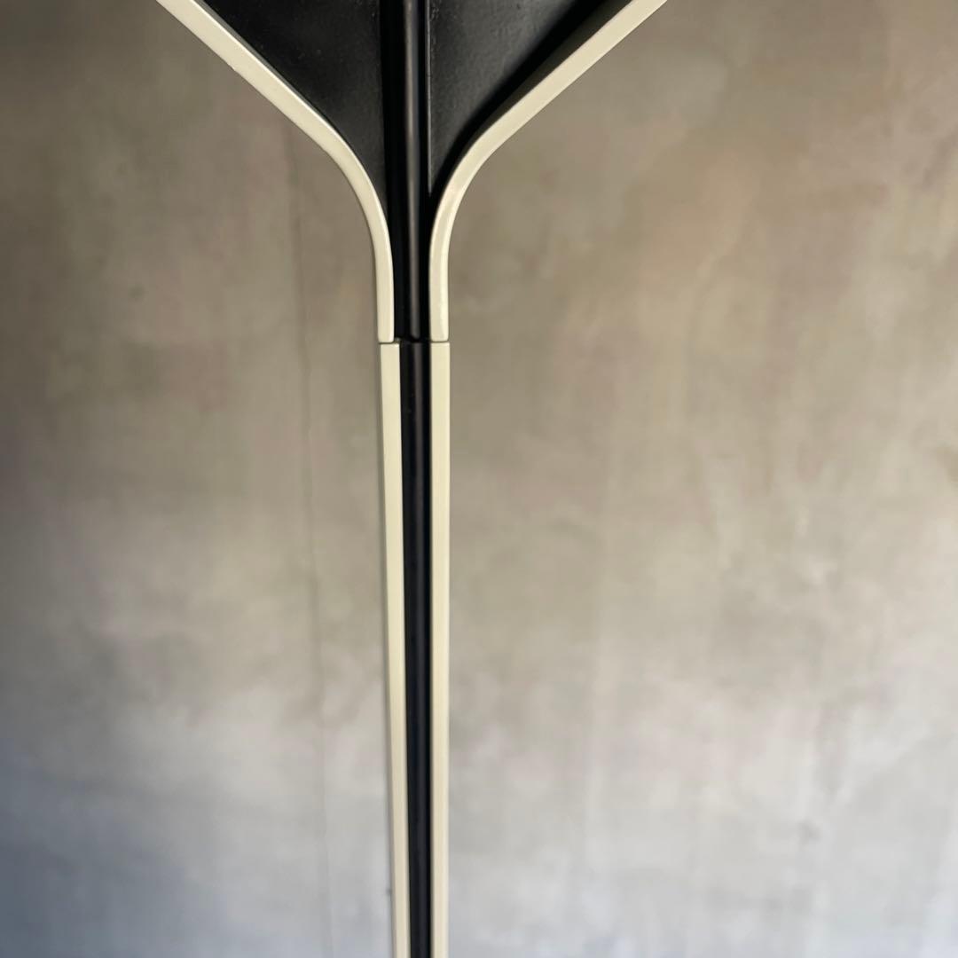 名作 FLOS Papillona フロス パピローナ フロアスタンドライト - メルカリ