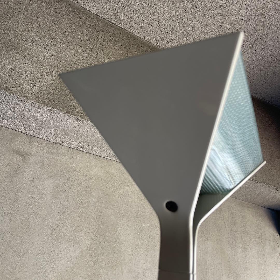 名作 FLOS Papillona フロス パピローナ フロアスタンドライト - メルカリ