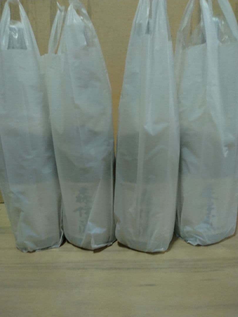 森伊蔵1800ml4本セット 森伊蔵酒造 森伊蔵 1800ml 箱なし 和紙付き 芋焼酎 : お酒市場JOYLAB