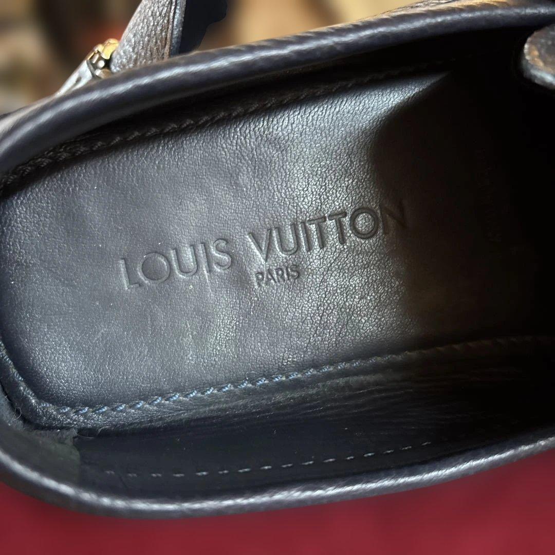 Louis Vuitton 濃紺 ローファー