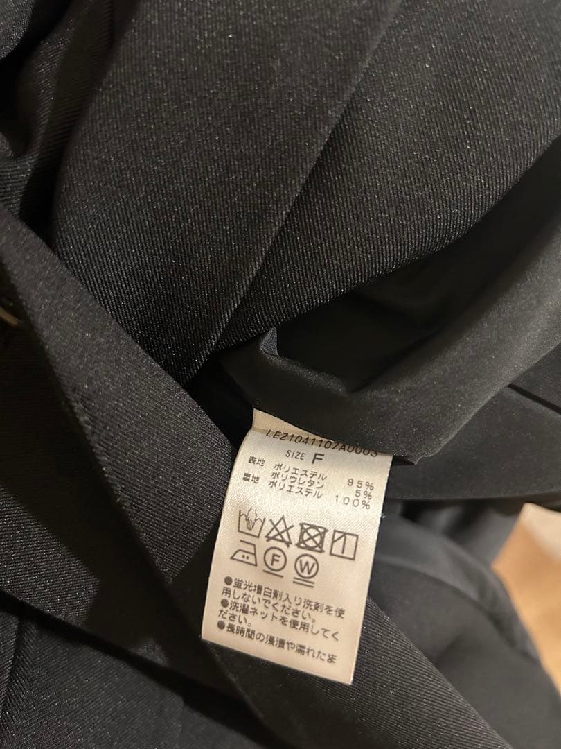 美品　カプリシューレマージュ　Ｗテーラージャケット　ブラック