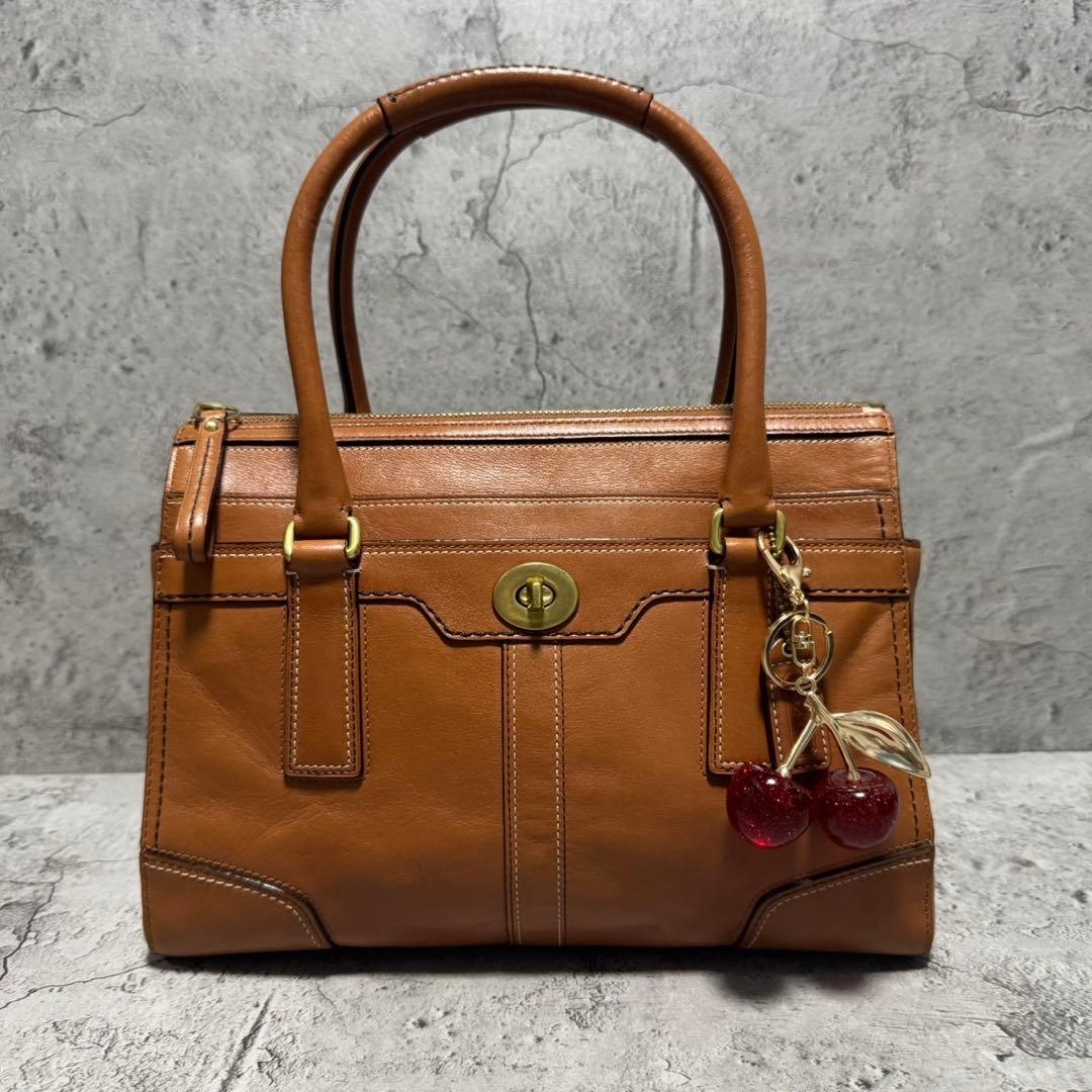 Old Coach Turnlock Leather Boston Bag - メルカリ
